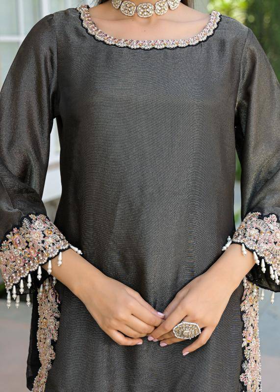 Afsana noor farsi Salwar Kameez market in Mumbai